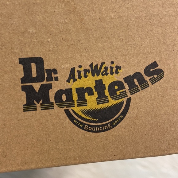 Dr.Martens Women’s Shoes size 10 brand new with box color black see all photos - Picture 15 of 16